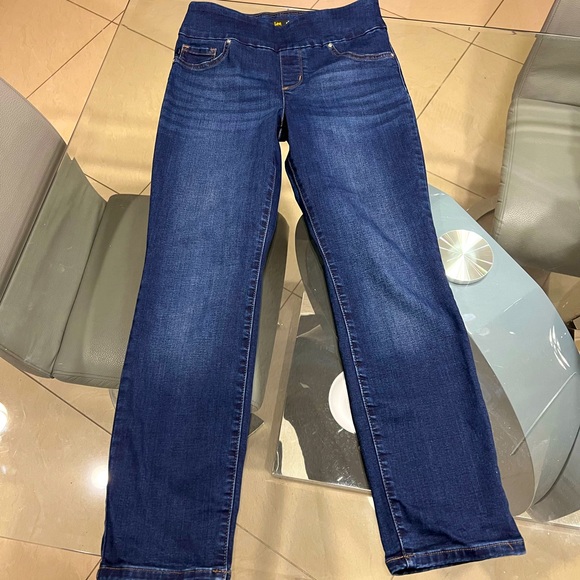 Lee mid rise pull on slim fit jeans size 8 - Picture 1 of 5